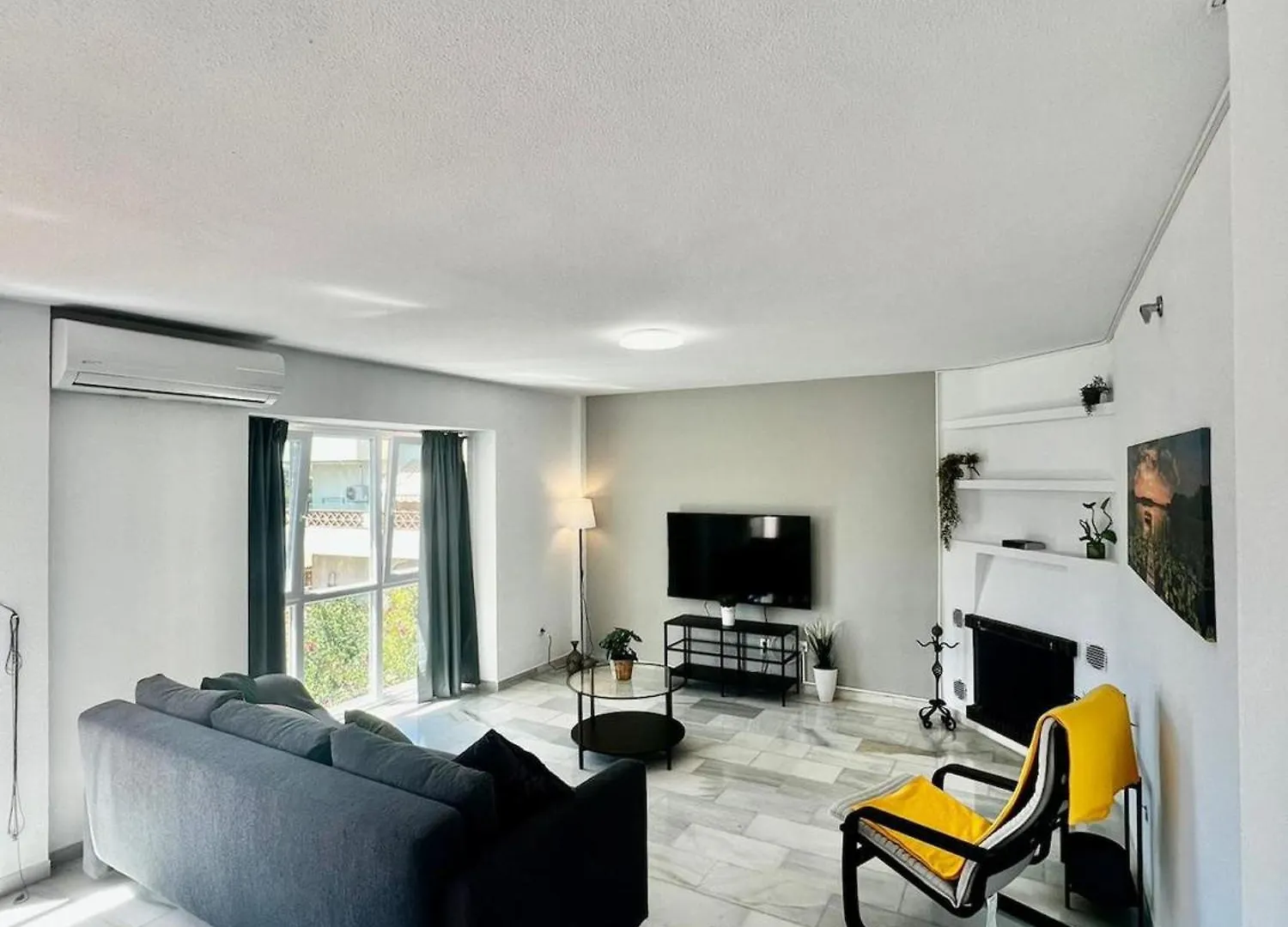 Pueblo Evita One Bedroom Large Terrace And Bbq Benalmadena